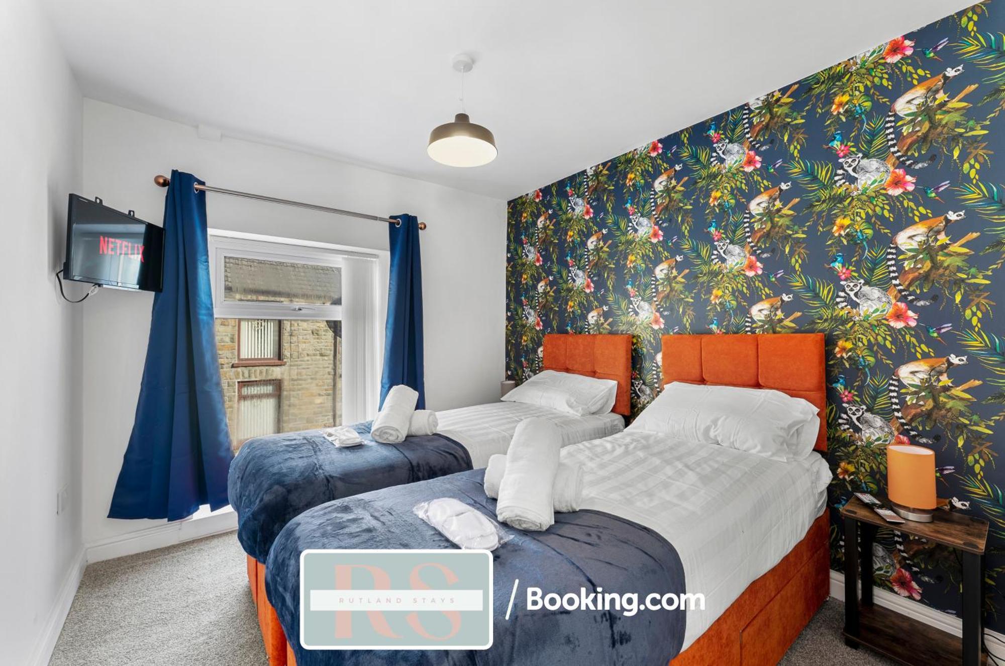 Contractors Accommodation South Wales By Rutland Stays Short Lets & Serviced Accommodation Pentre Treorky Exterior foto
