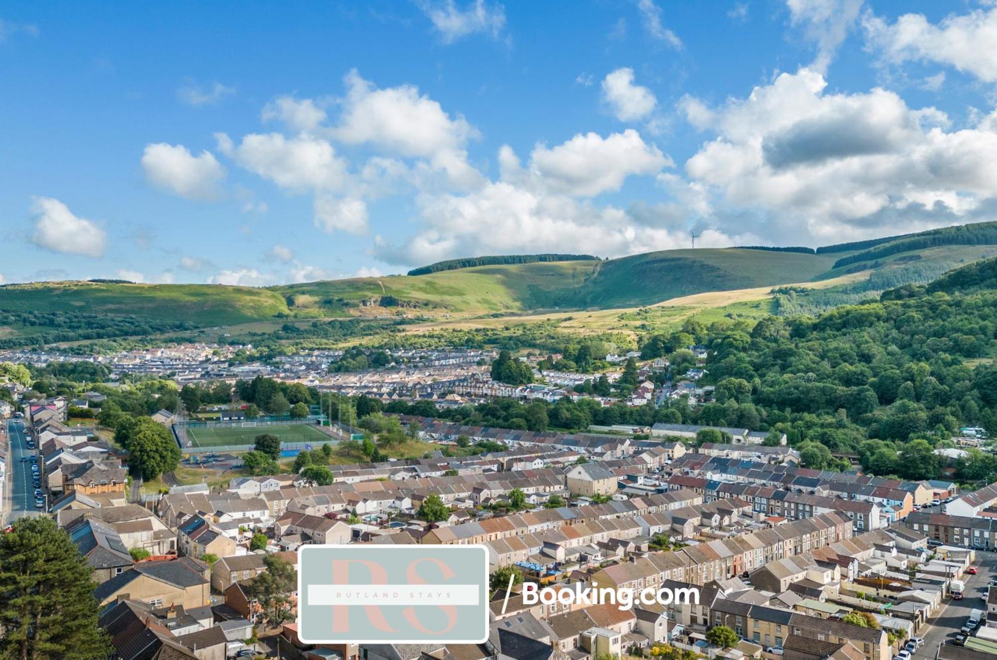 Contractors Accommodation South Wales By Rutland Stays Short Lets & Serviced Accommodation Pentre Treorky Exterior foto