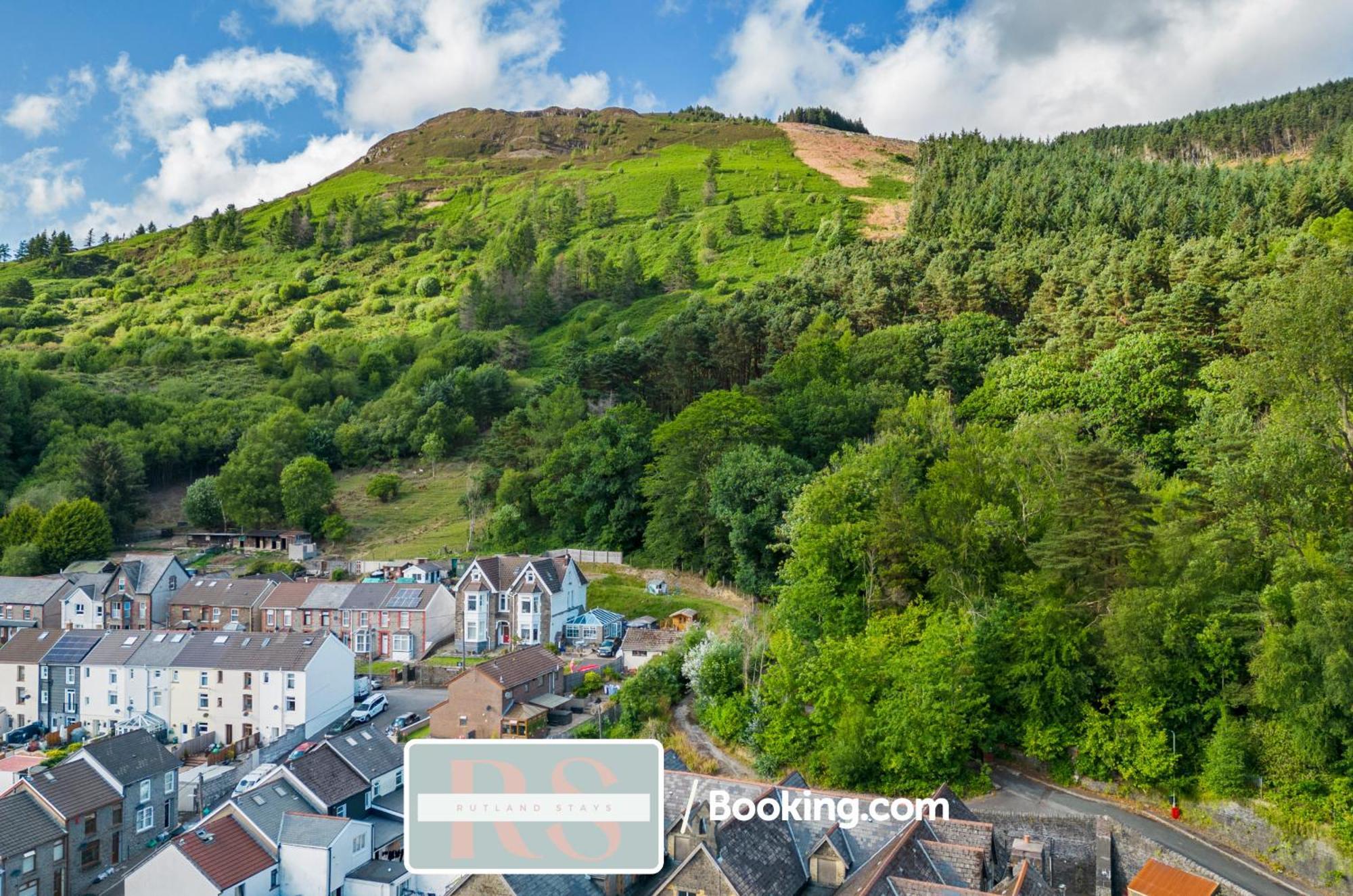 Contractors Accommodation South Wales By Rutland Stays Short Lets & Serviced Accommodation Pentre Treorky Exterior foto